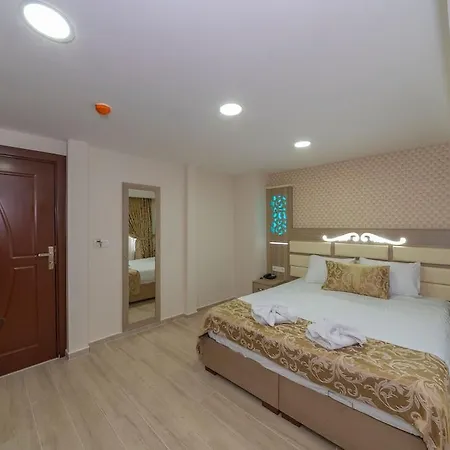 فندق Raimond 3*